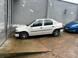 Weiß Gebraucht 2009 Dacia Sandero Limousine | 1.100 € (Superpreis)