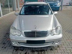 Silber Gebraucht 2004 Mercedes C220 Avantgarde Kombi | 2.999 € (Etwas zu teuer)