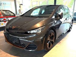 Grau Neu 2025 Cupra Born e-Boost Kleinwagen | 32.190 € (Superpreis)