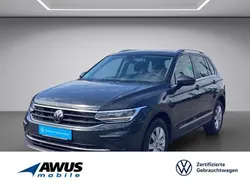 Grau Gebraucht 2024 VW Tiguan Move SUV | 34.990 € (Fairer Preis)