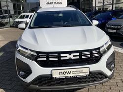 Weiß Gebraucht 2024 Dacia Jogger Expression Van / Kleinbus | 19.450 € (Fairer Preis)