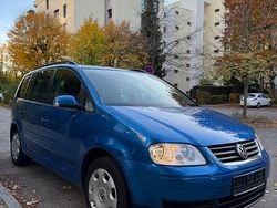 Blau Gebraucht 2003 VW Touran Trendline Van / Kleinbus | 1.299 € (Guter Preis)