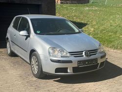 Silber Gebraucht 2005 VW Golf IV Kleinwagen | 1.299 € (Fairer Preis)