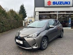 Grau Gebraucht 2021 Toyota Yaris Hybrid Team Kleinwagen | 17.600 € (Fairer Preis)