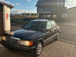 Grau Gebraucht 1992 Mercedes 190 Limousine | 4.800 €