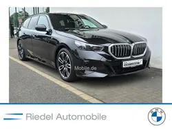 Schwarz Gebraucht 2024 BMW 540 M Sport Kombi | 65.680 €