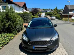 Grau Gebraucht 2016 Ford Focus Kombi | 4.998 € (Guter Preis)