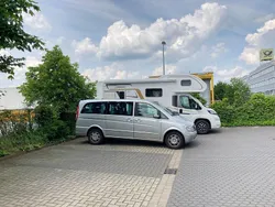 Silber Gebraucht 2004 Mercedes Viano Van / Kleinbus | 3.300 € (Etwas zu teuer)