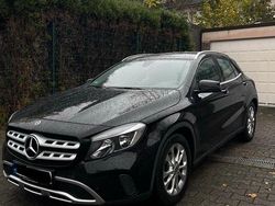 Schwarz Gebraucht 2018 Mercedes GLA200 SUV | 15.000 € (Guter Preis)