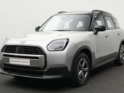 Grau Gebraucht 2024 Mini Countryman Classic SUV | 31.541 € (Guter Preis)