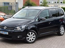 Schwarz Gebraucht 2014 VW Touran Cup Van / Kleinbus | 6.990 € (Guter Preis)