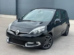 Schwarz Gebraucht 2014 Renault Scénic III Bose Edition Van / Kleinbus | 4.900 € (Fairer Preis)