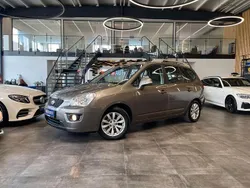 Silber Gebraucht 2011 Kia Carens Spirit Van / Kleinbus | 4.699 € (Etwas zu teuer)