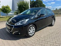 Schwarz Gebraucht 2019 Peugeot 208 Allure Kleinwagen | 8.790 € (Guter Preis)