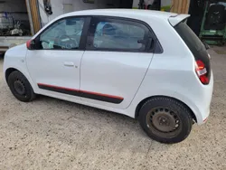 Weiß Gebraucht 2015 Renault Twingo Kleinwagen | 5.200 € (Etwas zu teuer)