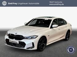 Mineralweiß metallic Gebraucht 2022 BMW 320e M Sport Limousine | 35.780 € (Fairer Preis)