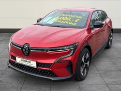 Rot Gebraucht 2022 Renault Mégane Evolution Limousine | 33.790 €