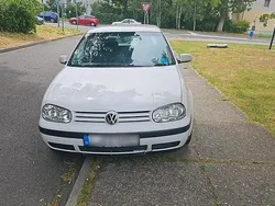 Weiß Gebraucht 2003 VW Golf IV Kleinwagen | 1.200 € (Fairer Preis)