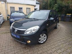 Grau "comete" Gebraucht 2011 Dacia Sandero Lauréate Kleinwagen | 2.799 €