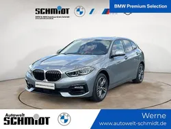 Grau Gebraucht 2024 BMW 120 Sport Line Kleinwagen | 31.690 € (Fairer Preis)
