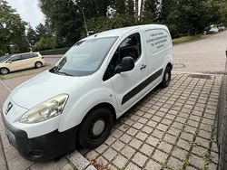 Weiß Gebraucht 2012 Peugeot Partner Van / Kleinbus | 4.000 € (Guter Preis)