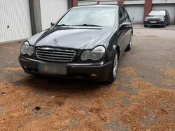 Gebraucht 2002 Mercedes C200 Limousine | 3.450 € (Fairer Preis)