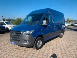 Blau Gebraucht 2020 Mercedes Sprinter Van | 24.900 € (Fairer Preis)