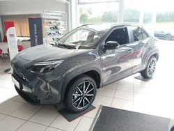 Grau Neu 2025 Toyota Yaris Cross Sport SUV | 36.990 €
