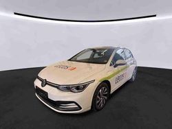 Weiß Gebraucht 2022 VW Golf VIII Style Limousine | 24.930 € (Guter Preis)