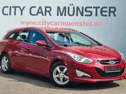 Rot Gebraucht 2014 Hyundai i40 Edition Kombi | 8.700 € (Etwas zu teuer)