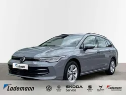 Grau Gebraucht 2024 VW Golf VIII Life Kombi | 25.979 € (Guter Preis)