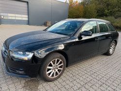 Schwarz Gebraucht 2012 Audi A4 Attraction Kombi | 4.100 € (Superpreis)