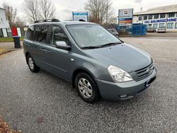 Gebraucht 2010 Kia Carnival Van / Kleinbus | 1.900 €