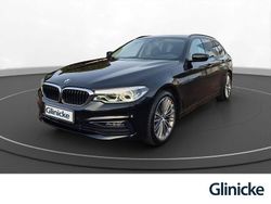 Black sapphire metallic Gebraucht 2020 BMW 520 Sport Line Kombi | 29.970 € (Etwas zu teuer)