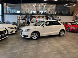Weiß Gebraucht 2015 Audi A1 Sportback Basis Kleinwagen | 10.490 € (Fairer Preis)