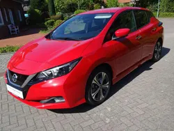 Red (s) Gebraucht 2021 Nissan Leaf N-Connecta Kleinwagen | 14.990 € (Fairer Preis)