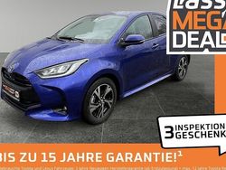 Blau Neu 2025 Toyota Yaris Hybrid Limousine | 23.980 € (Guter Preis)