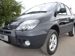 Schwarz Gebraucht 2002 Renault Scénic Expression Van / Kleinbus | 2.990 € (Teuer)