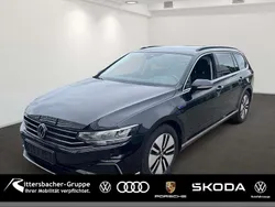 Deep black perleffekt Gebraucht 2022 VW Passat GTE Kombi | 25.850 € (Guter Preis)