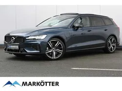 Denim blue (dunkelblau) Gebraucht 2020 Volvo V60 R-Design Kombi | 39.695 €
