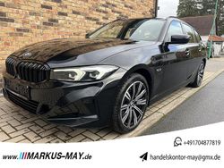 Schwarz Gebraucht 2022 BMW 330e Sport Line Kombi | 29.888 € (Fairer Preis)