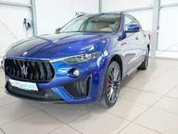 Blau Gebraucht 2022 Maserati Levante SUV | 69.900 €