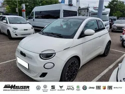 Weiss Gebraucht 2023 Fiat 500e La Prima Kleinwagen | 24.485 € (Etwas zu teuer)
