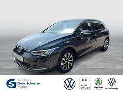 Schwarz Gebraucht 2022 VW Golf VIII Active Limousine | 20.950 € (Fairer Preis)