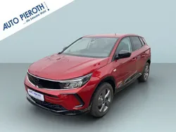 Rubin rot metallic Gebraucht 2024 Opel Grandland X SUV | 23.350 € (Guter Preis)