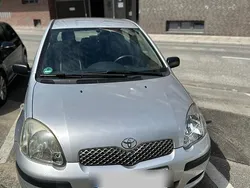 Silber Gebraucht 2003 Toyota Yaris Kleinwagen | 1.750 € (Teuer)