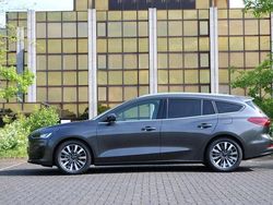 Magneticgrau (metallic) Gebraucht 2024 Ford Focus Titanium X Kombi | 22.450 € (Fairer Preis)