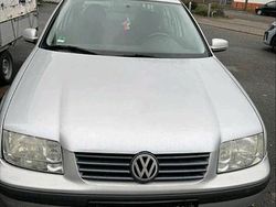 Silber Gebraucht 1999 VW Bora Limousine | 800 € (Guter Preis)