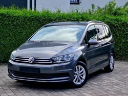 Grau Gebraucht 2015 VW Touran Comfortline Van / Kleinbus | 14.999 € (Fairer Preis)