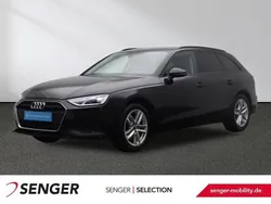 Brillantschwarz Gebraucht 2022 Audi A4 Business Kombi | 35.880 €